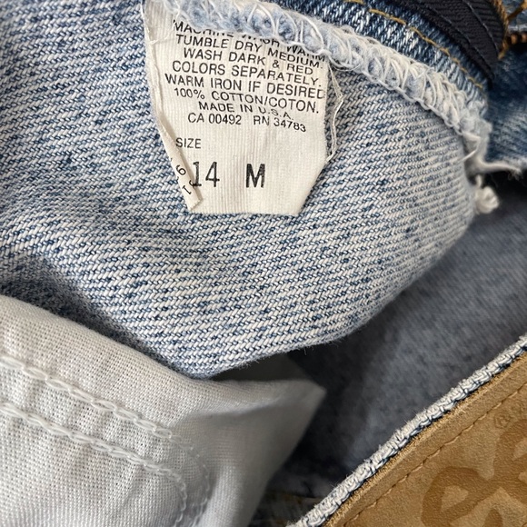 Vintage Lee Jeans Women’s size 14M Relaxed Fit Straight Leg - Indigo Wash - Picture 4 of 6